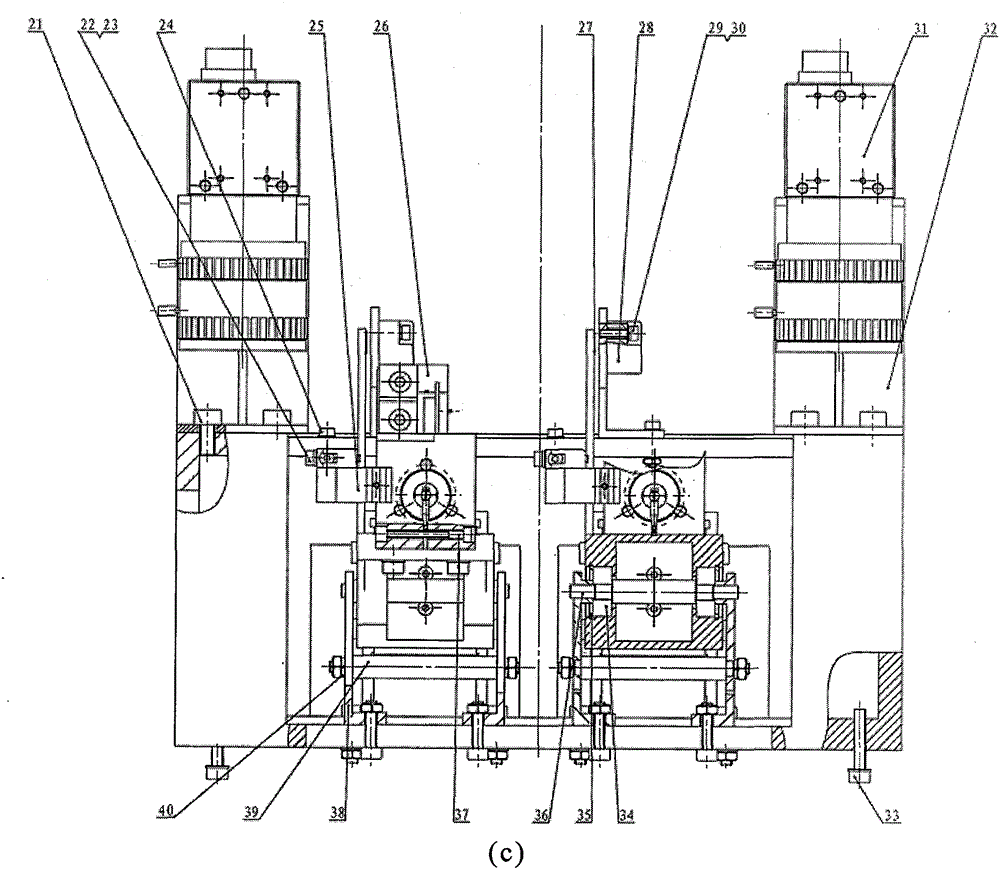 A wire bonding device with double bonding wire heads