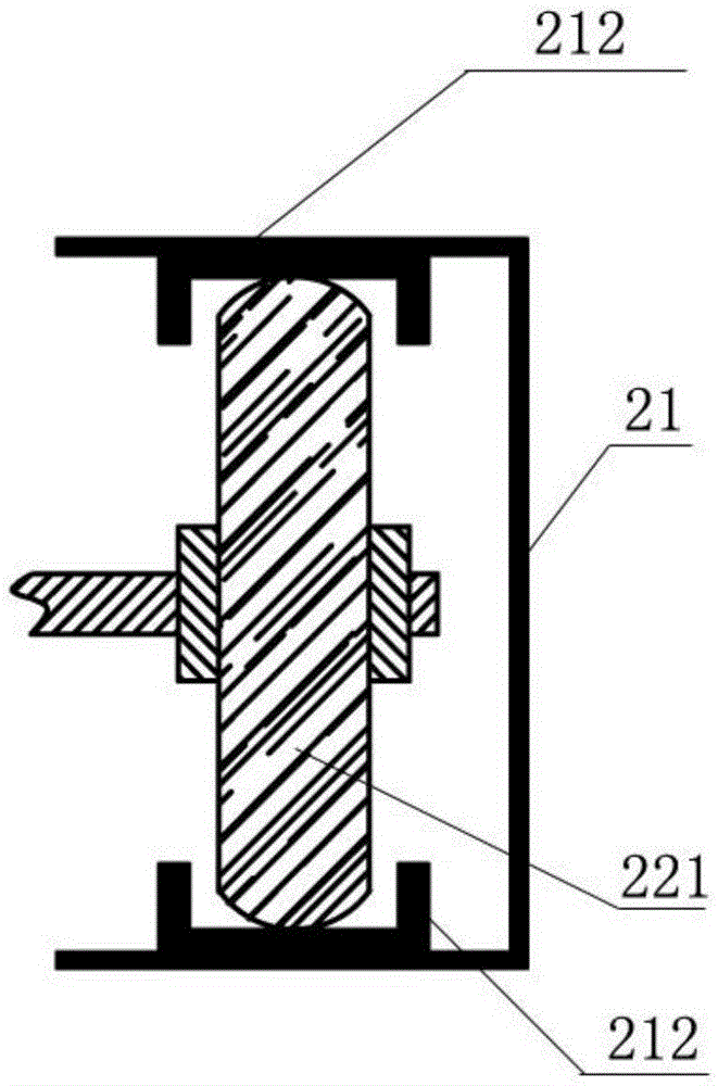 Simple and efficient conveying and cutting device
