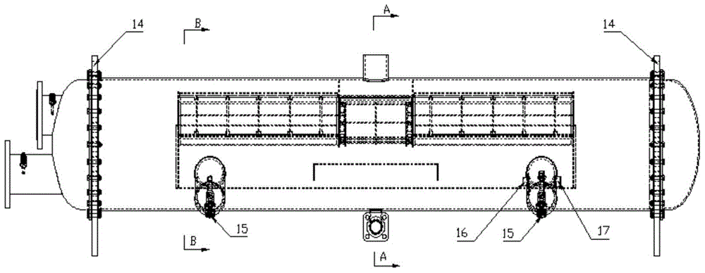 A built-in oil separator type condenser