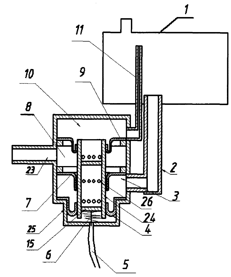 Emptying water drain valve for solar water heater and clutch thereof