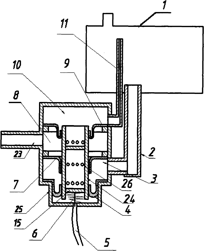 Emptying water drain valve for solar water heater and clutch thereof