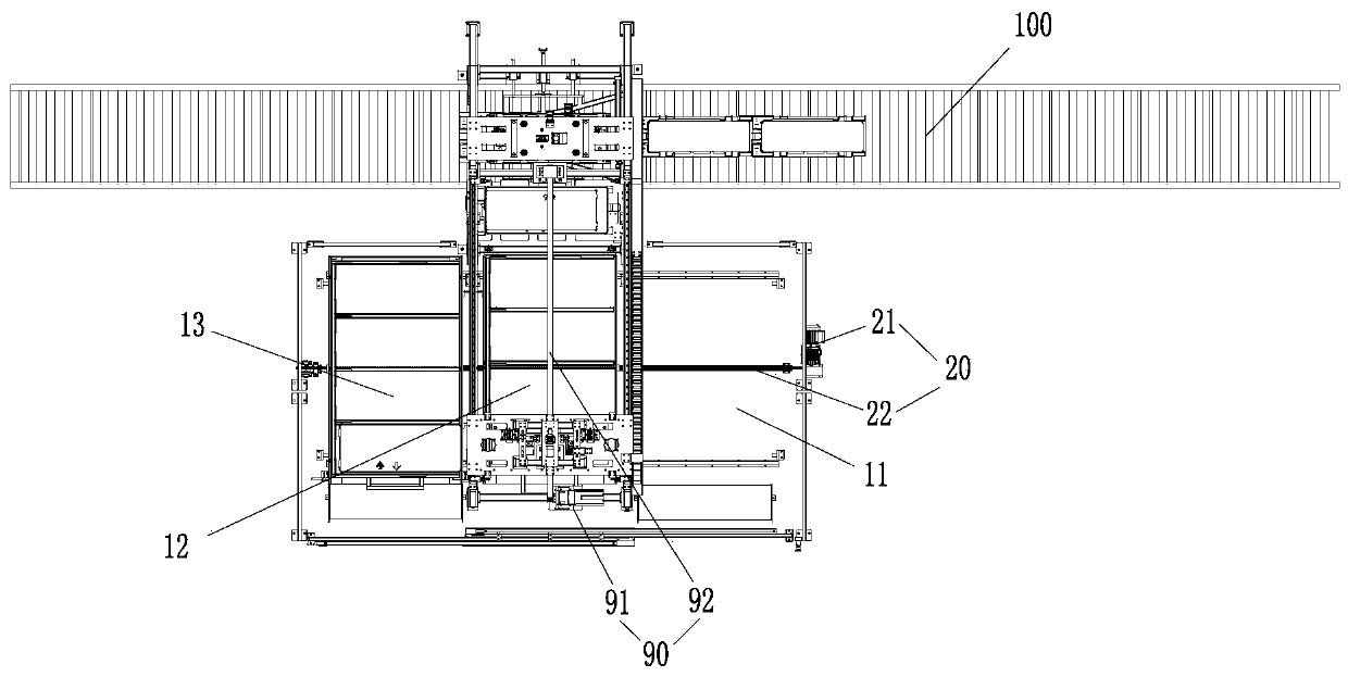 Feeding device and assembling equipment with same