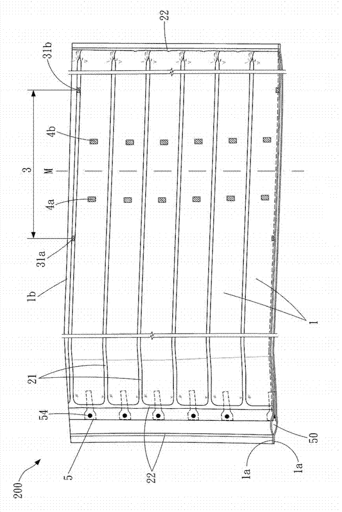 Buffering air bag with opening preset in air column turning region and method for manufacturing buffering air bag