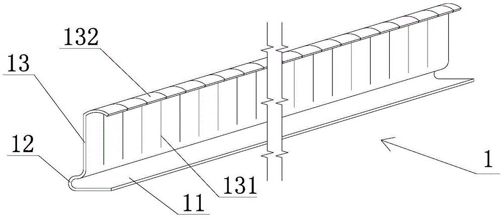 A C-type hair-fin condenser