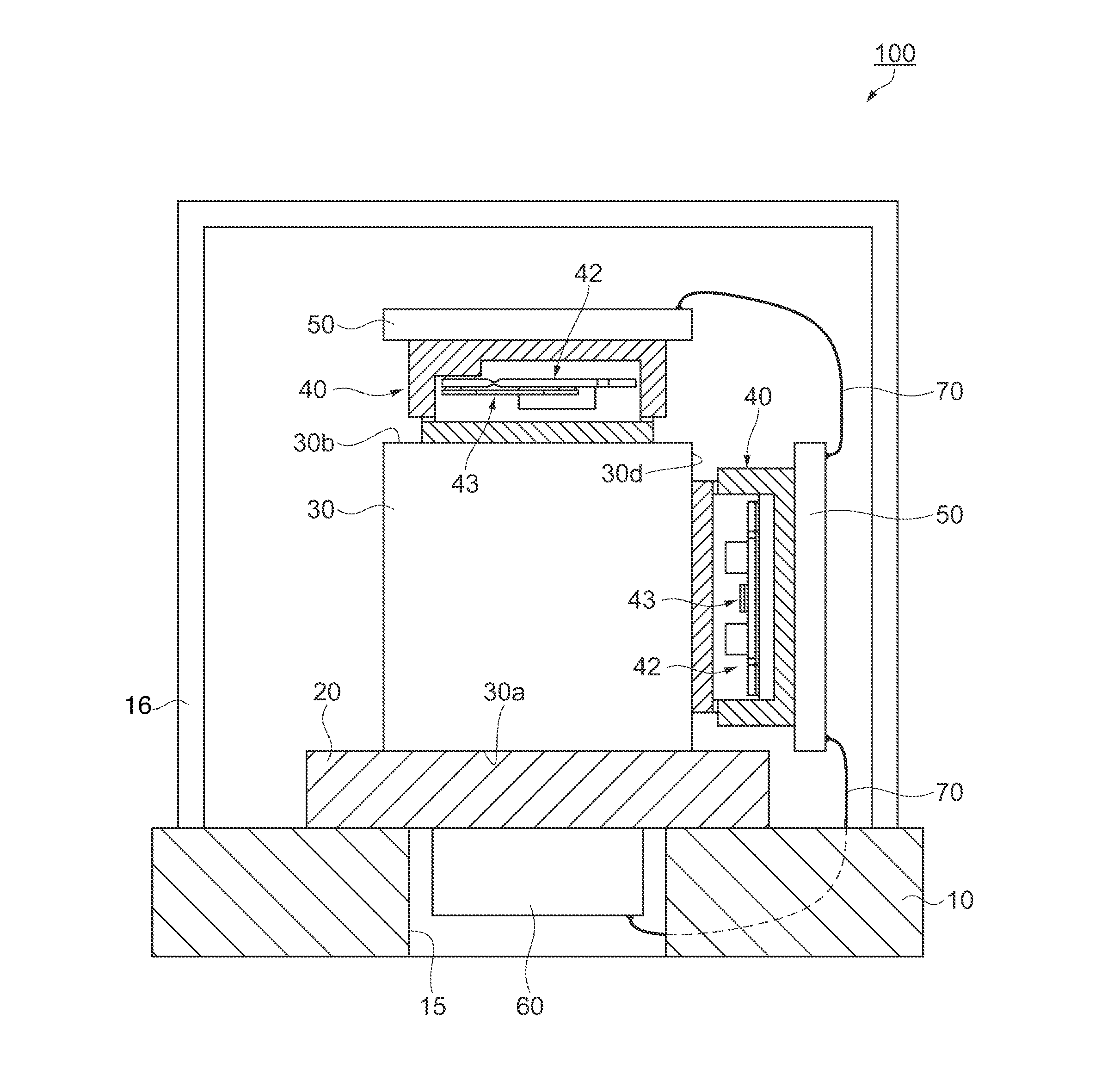 Physical quantity detecting device, electronic apparatus, and moving object