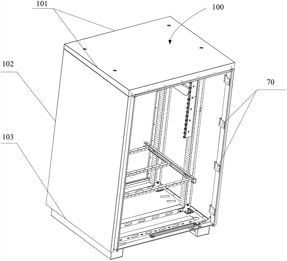 Outdoor assembled cabinet and mounting method thereof