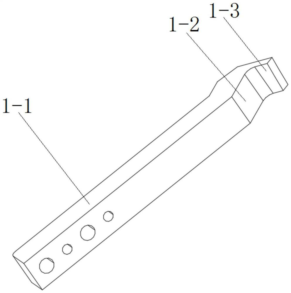 Side enclosure outer plate tail springback control structure