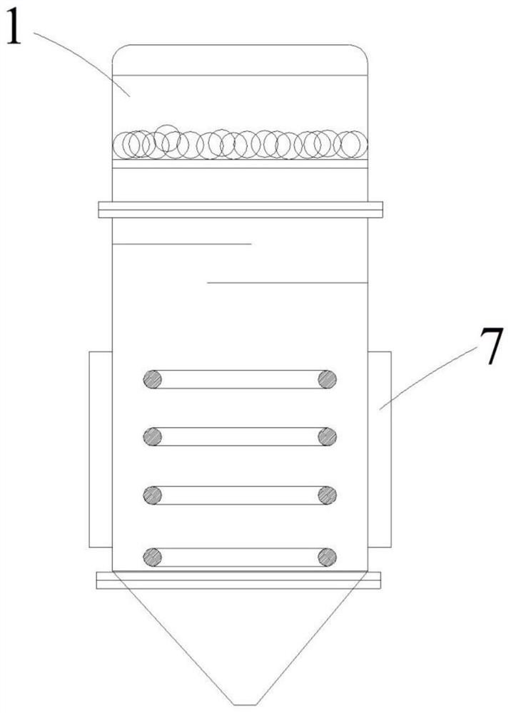 Low-temperature vacuum evaporator used at low environment temperature