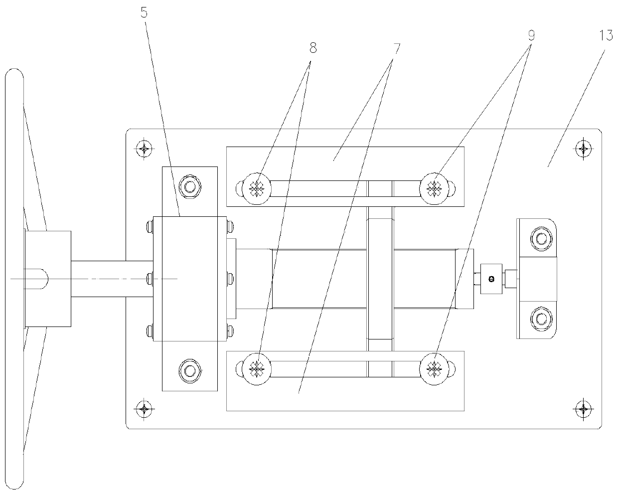 Ship simulator steering hand wheel transmission device