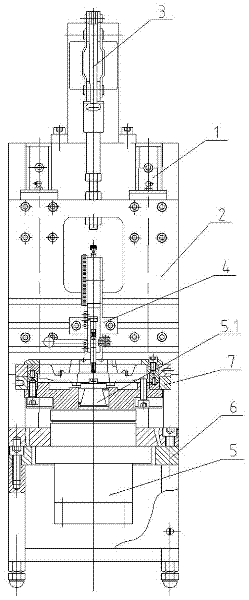 Radial runout detecting device of combining gear tooth part of automobile