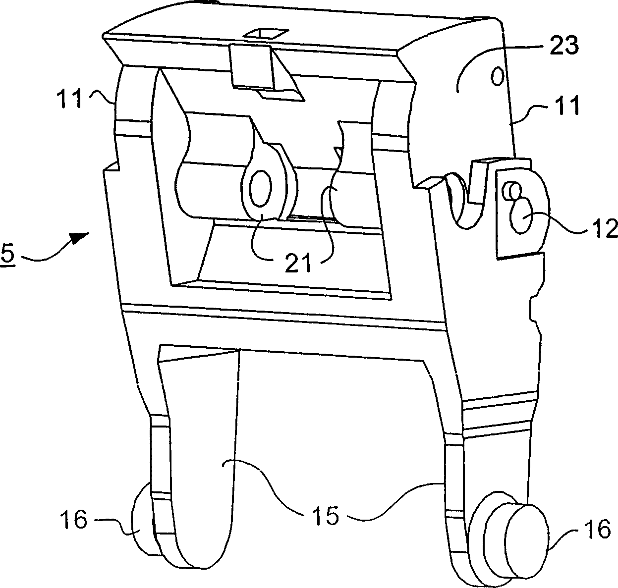 Low-voltage circuit breaker composing a switching chamber and a displaceable contact bearer