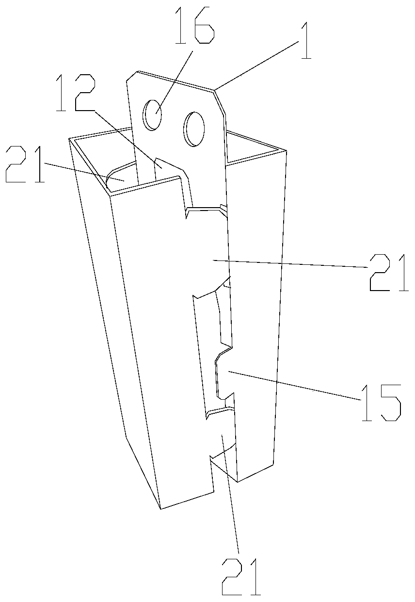 Sticking-free utensil packaging box and packaging box board for forming packaging box