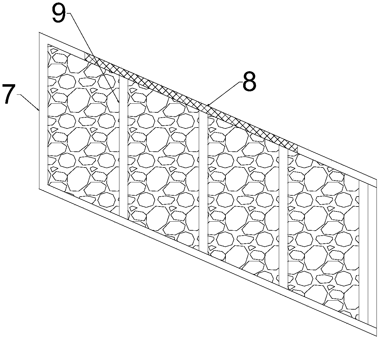 Environment-friendly grass and leaf pulverizing machining treatment device facilitating discharging
