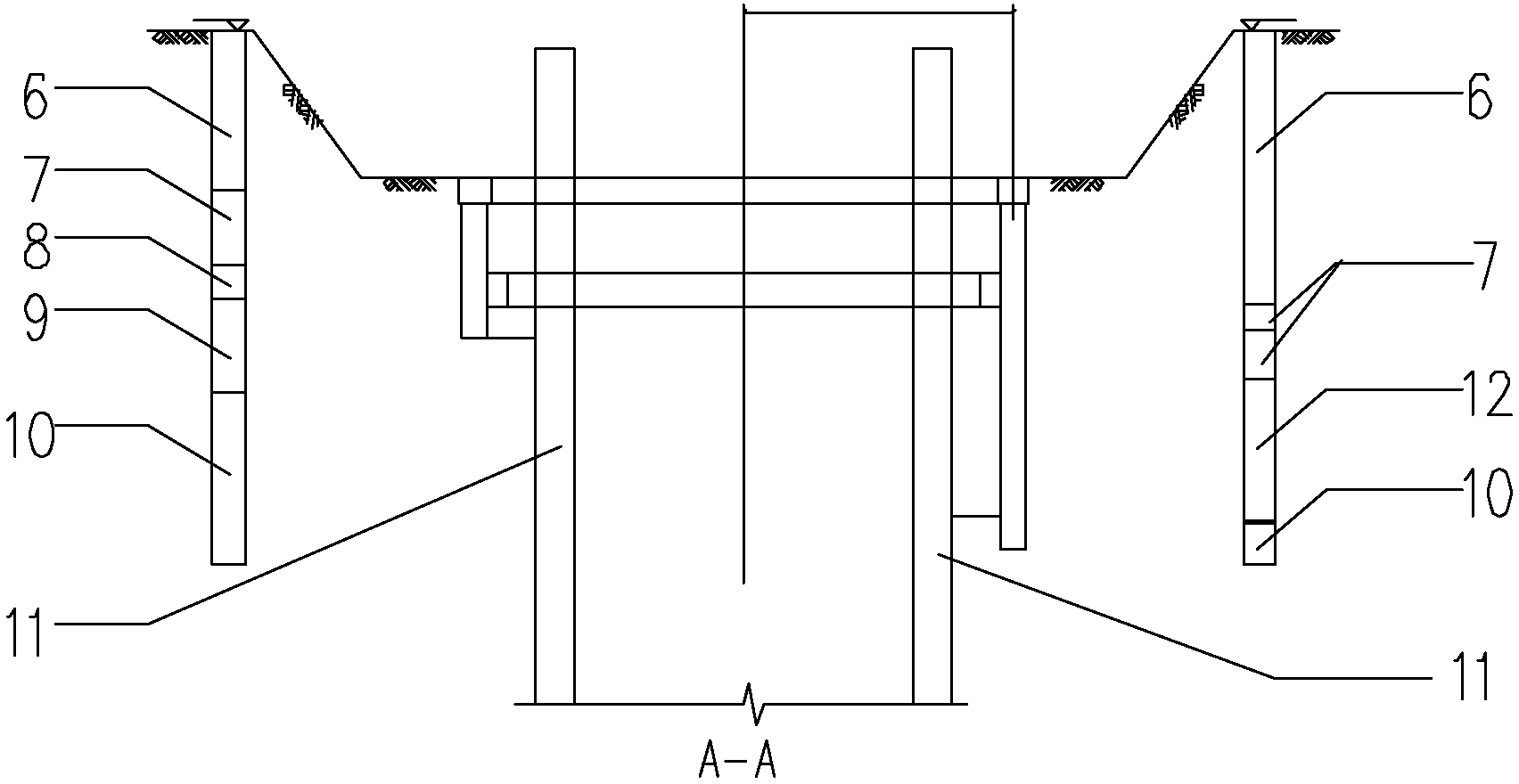 Inside-support-free ring-shaped enclosure structure and manufacturing method thereof