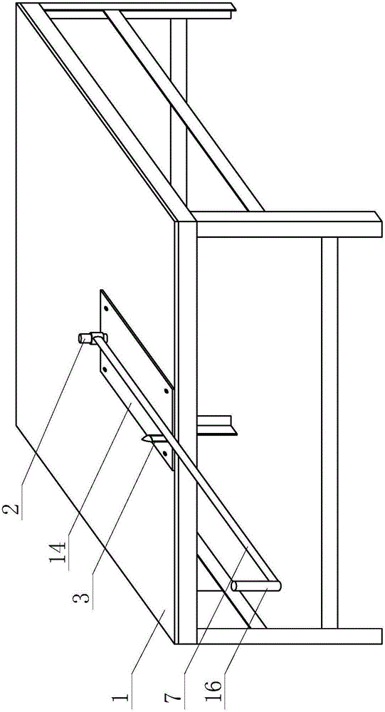 Separator for skin and flesh of mink hind legs