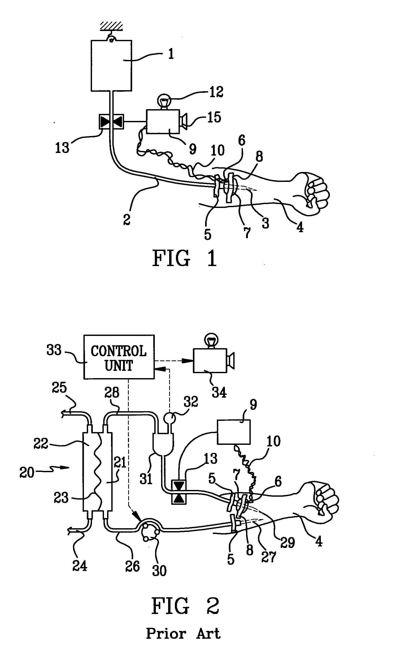 Probe for fluid leak detection with specific distal part
