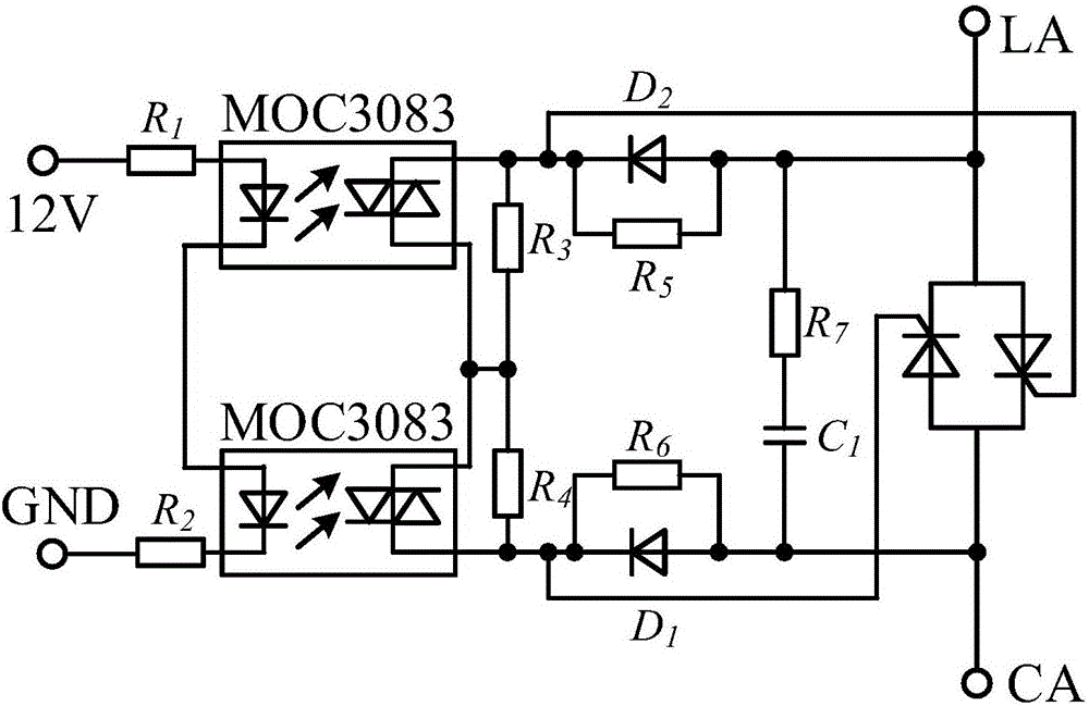 Reactive compensation regulator for power distribution system, device and system