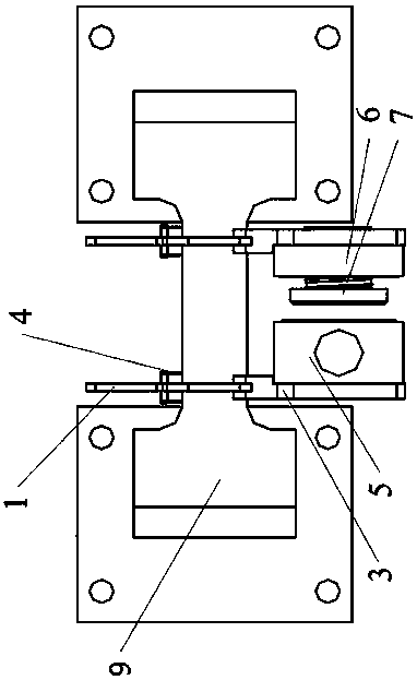 Split type micro extensometer for measuring tensile deformation of small in-situ tension tester