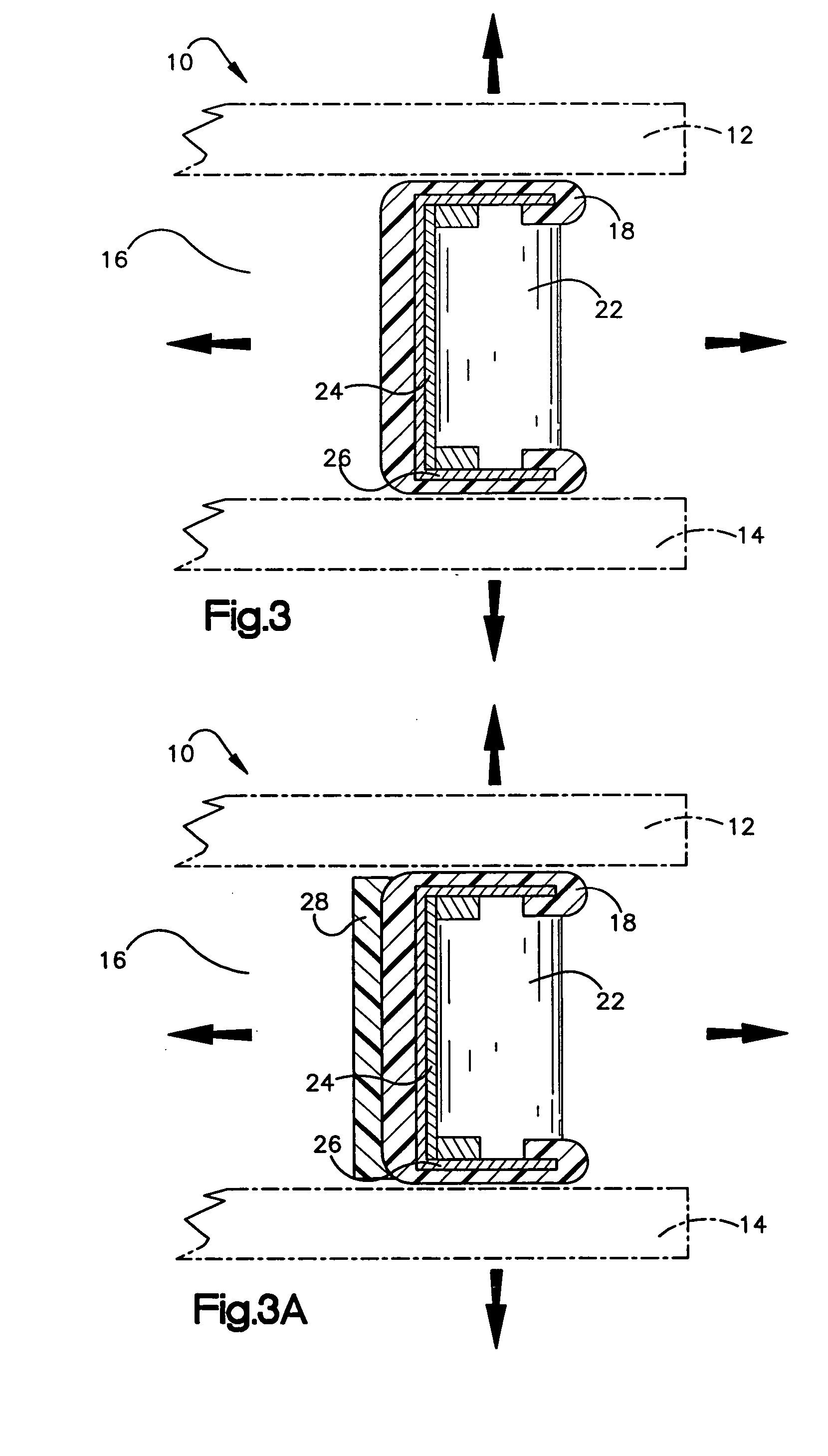 Continuous flexible spacer assembly having sealant support member