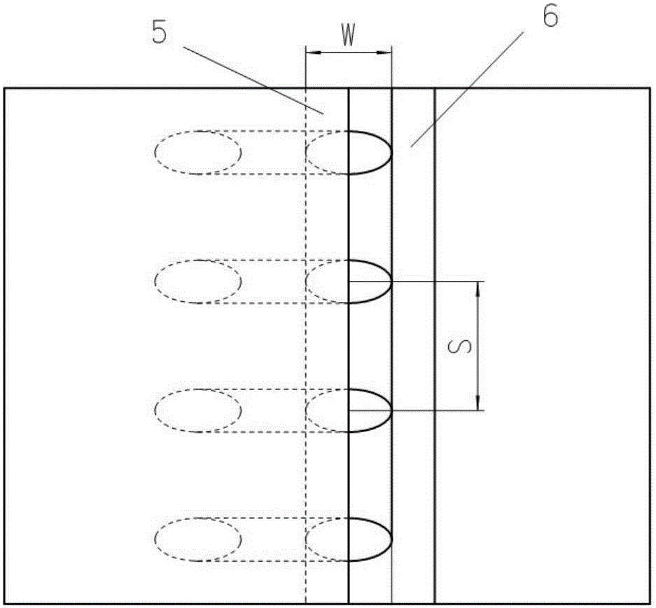 Arched groove gas film cooling structure for turbine blades