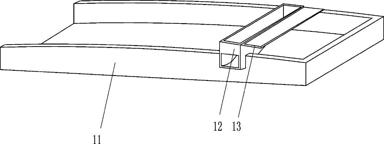 Soybean screening device for oil pressing