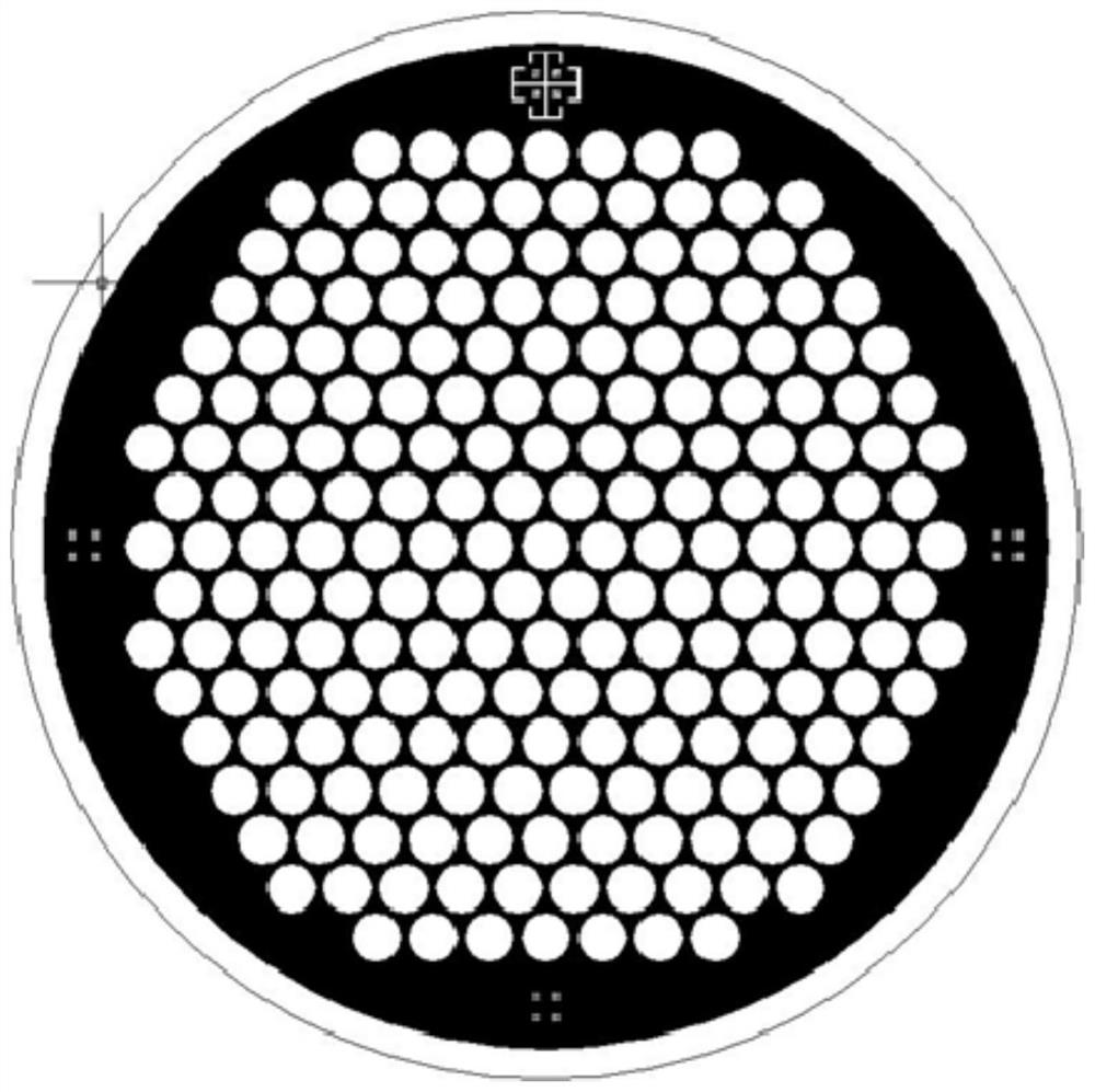 Cycloolefin copolymer microlens array with metal diaphragm and preparation method thereof