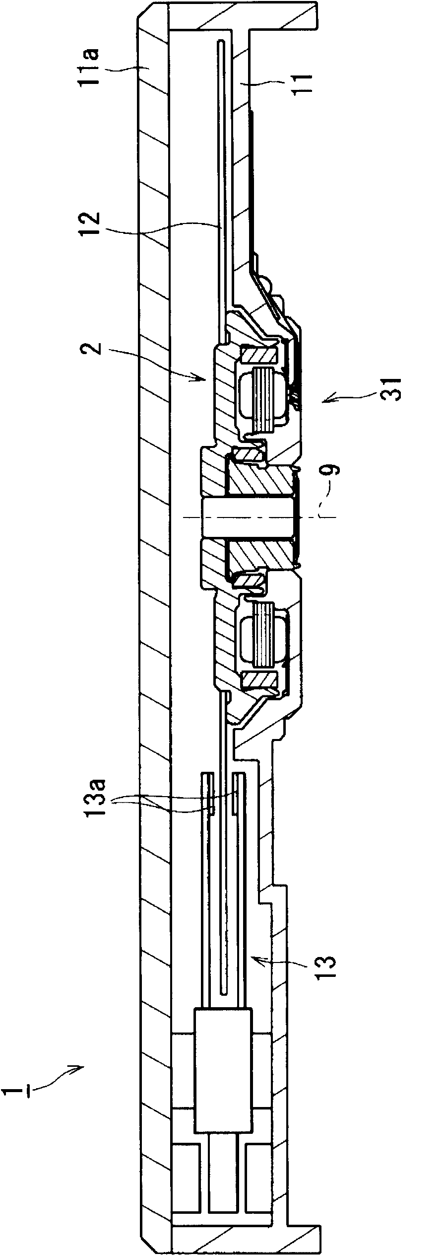 Spindle motor and disc driving device