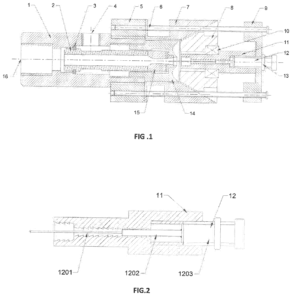 Step cavity low-frequency ultrasonic atomizing nozzle having vortex flow impeller