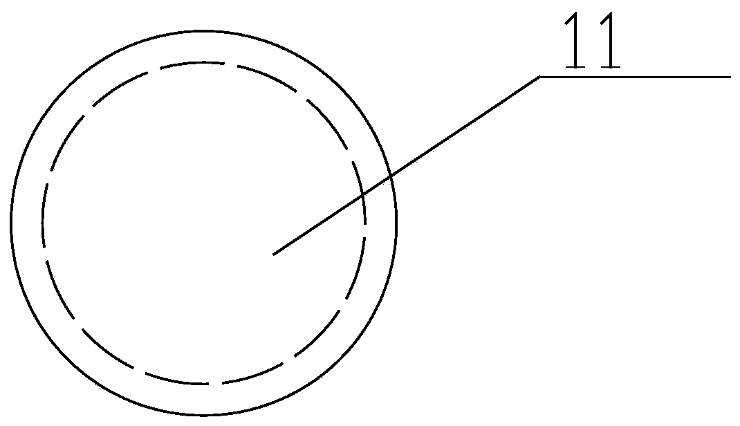 A stable skimming and mud scraping device