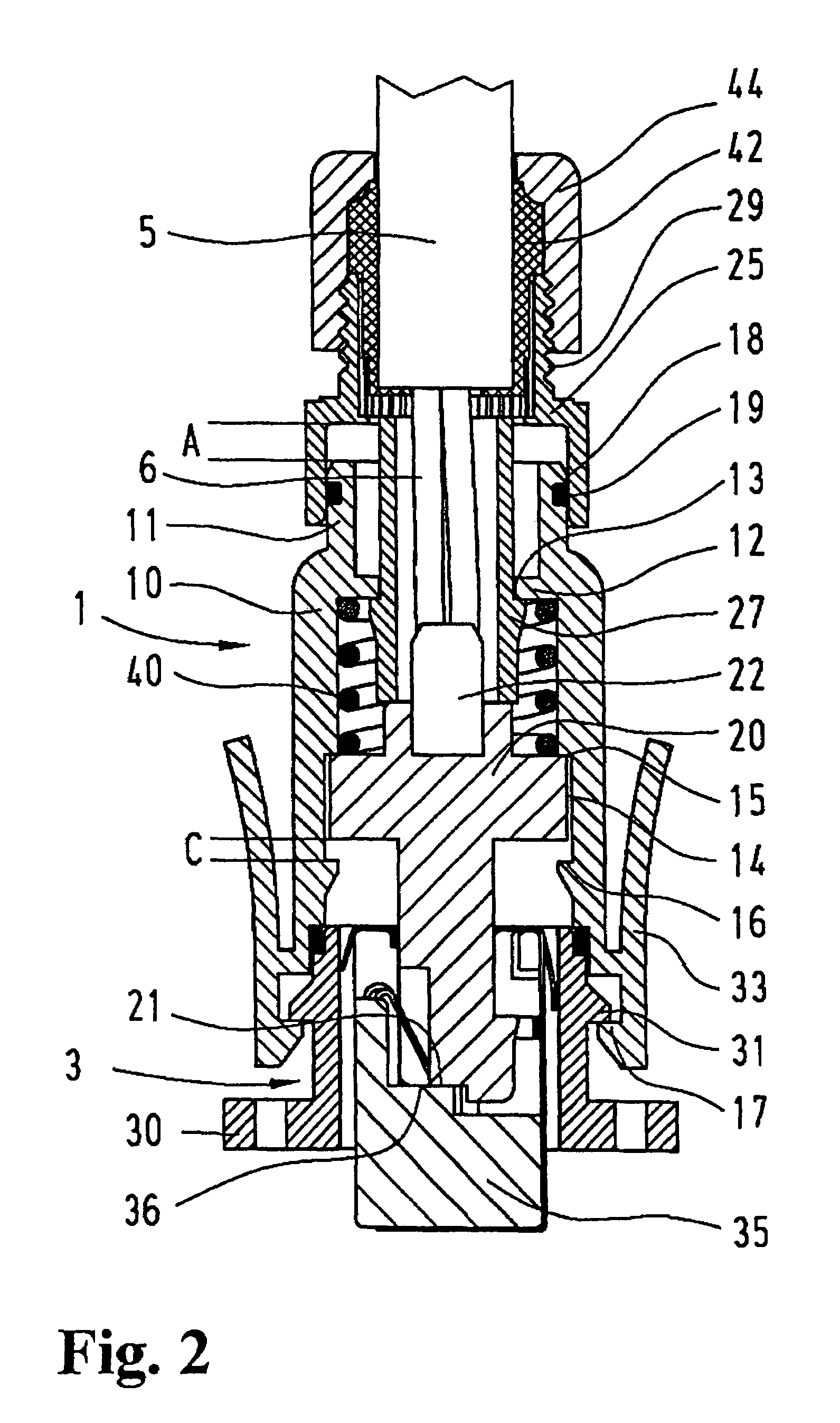 Device for an axially slidable cable in a connector housing