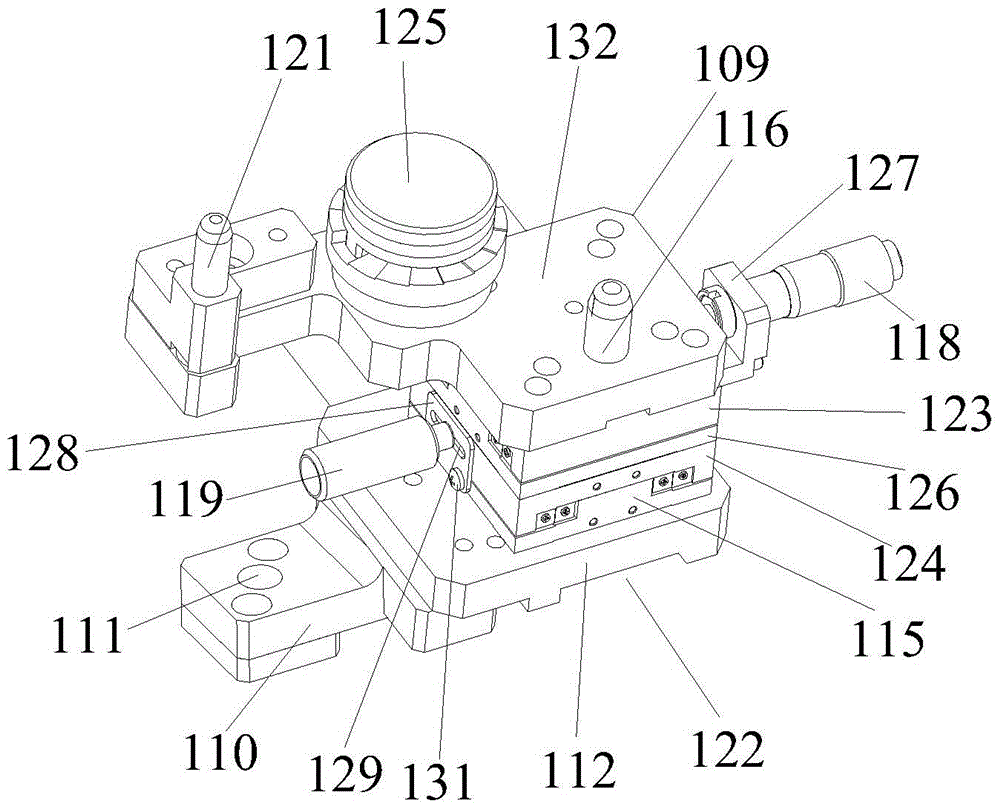 Detection device and method for machine cover on body-in-white