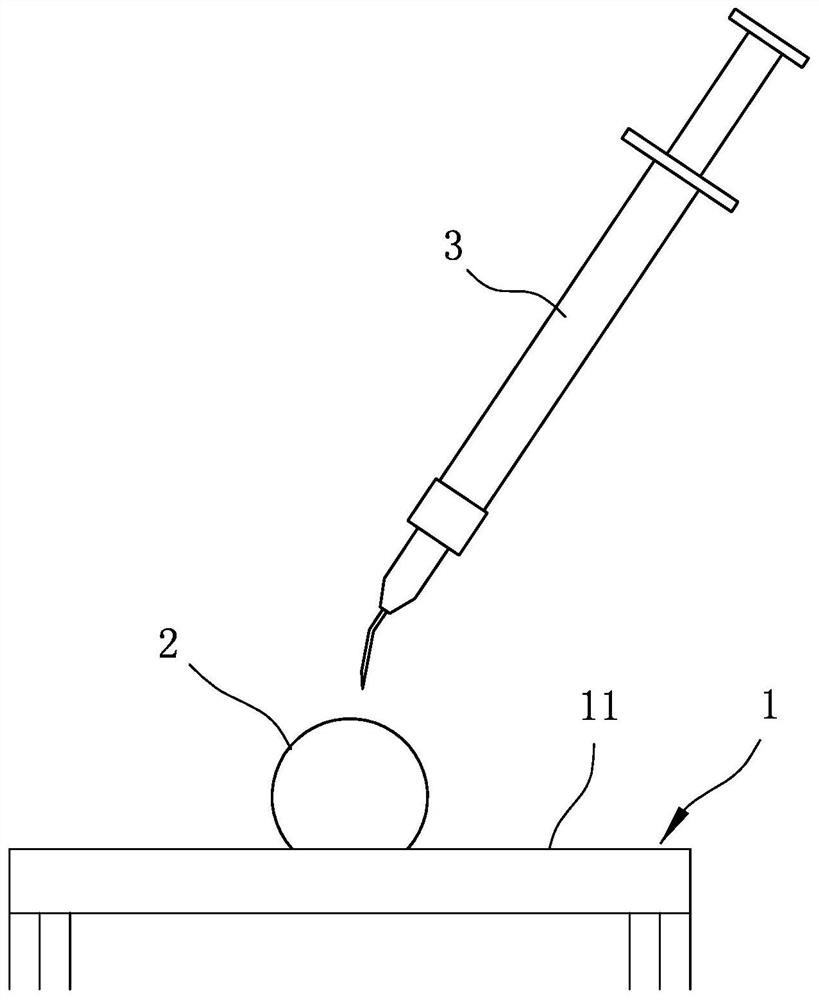 Method for smearing liquid metal on heat generating surface or heat conducting surface