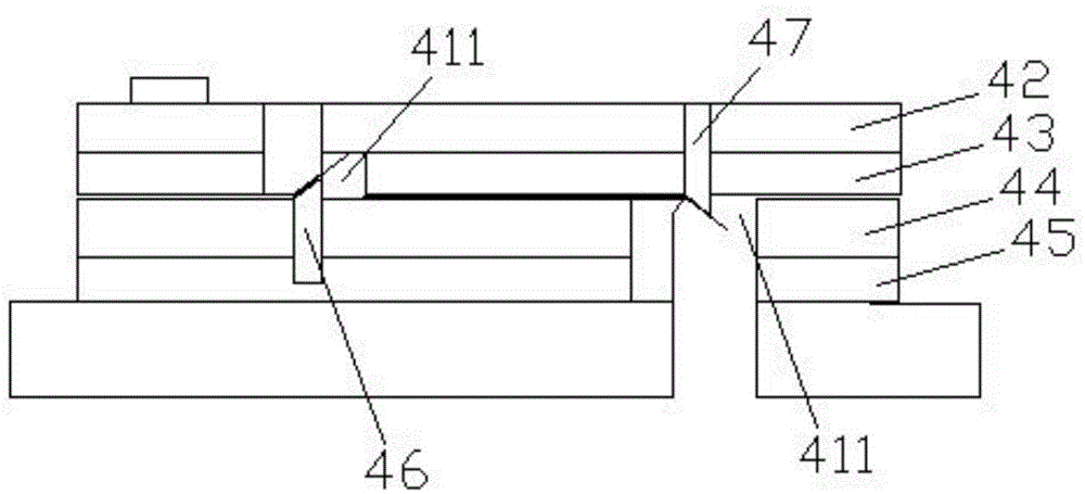 Bending device for full-automatic welding machine for volume control piece