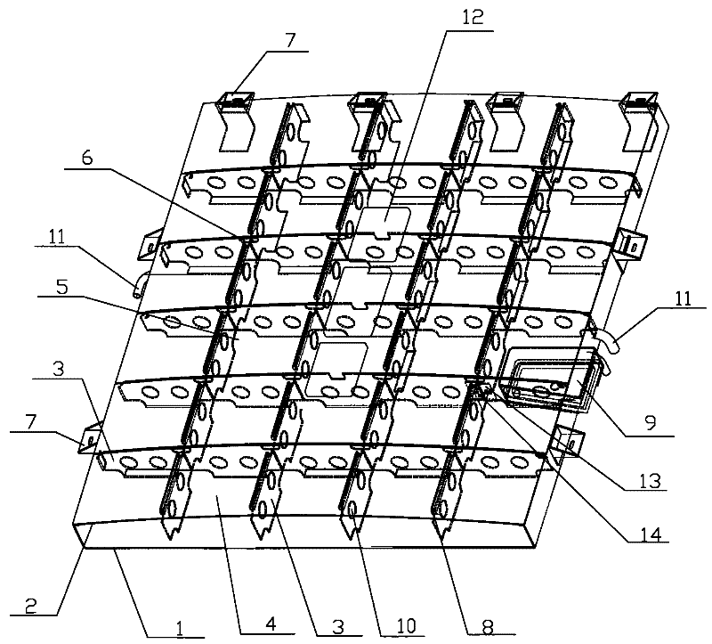 Low-section water tank for integrated carrying-type railway vehicle