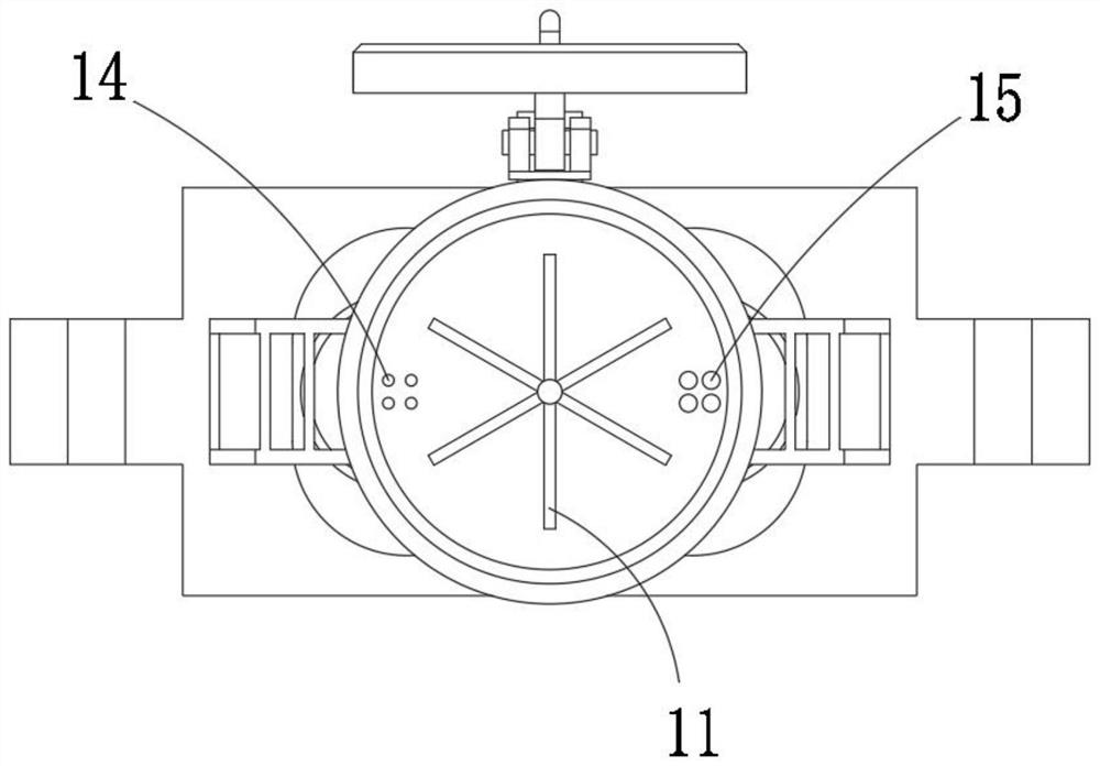 Fertilizer packaging device suitable for packaging bags of different specifications