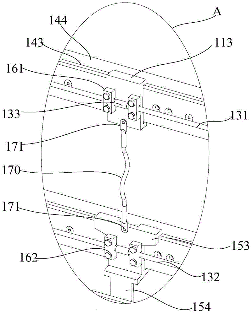 Vertical continuous electroplating device