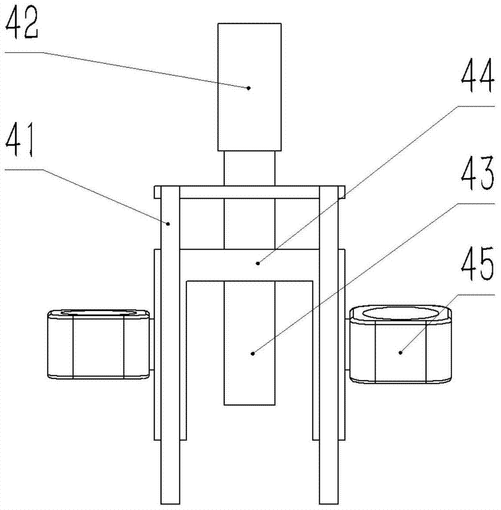 An underactuated traveling device and its turning control method