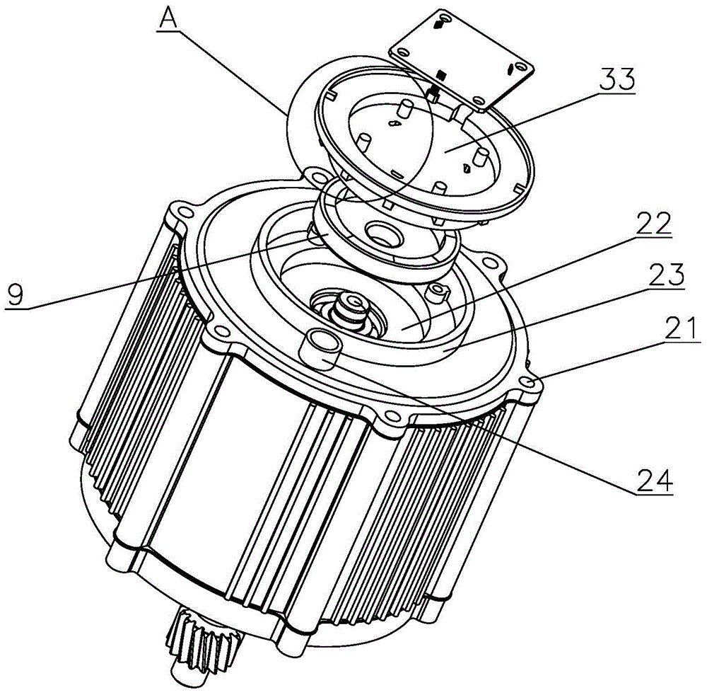 Motor and controller assembly of integrated structure