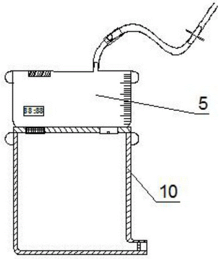 Split-type bladder irrigation drainage liquid container