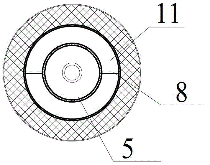 Continuous cracking process of waste rubber and device thereof