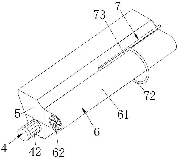 Traffic intersection intelligent passing information warning device and method thereof