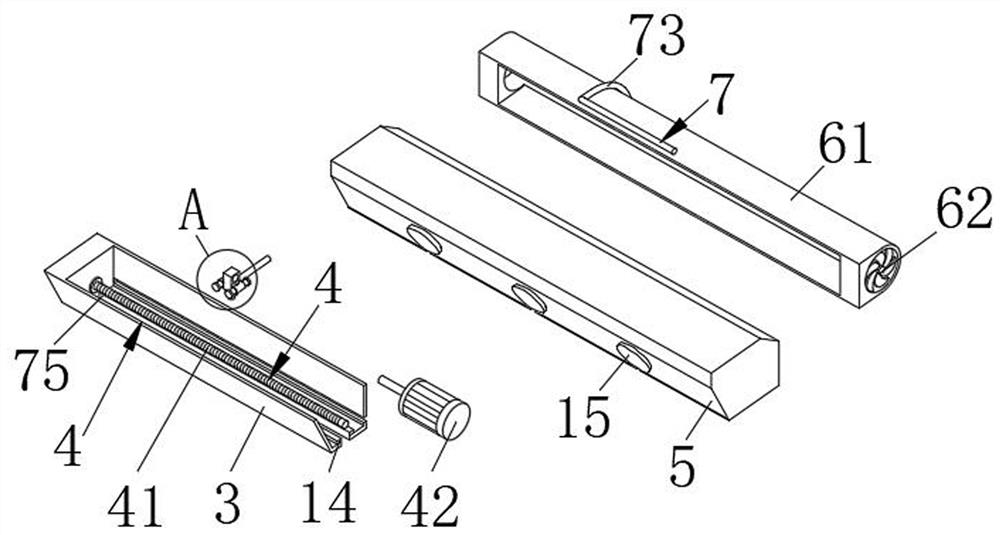 Traffic intersection intelligent passing information warning device and method thereof