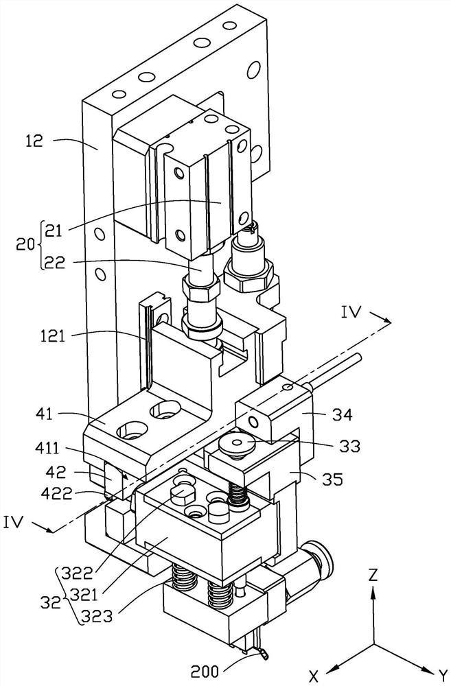 Assembling device and manipulator