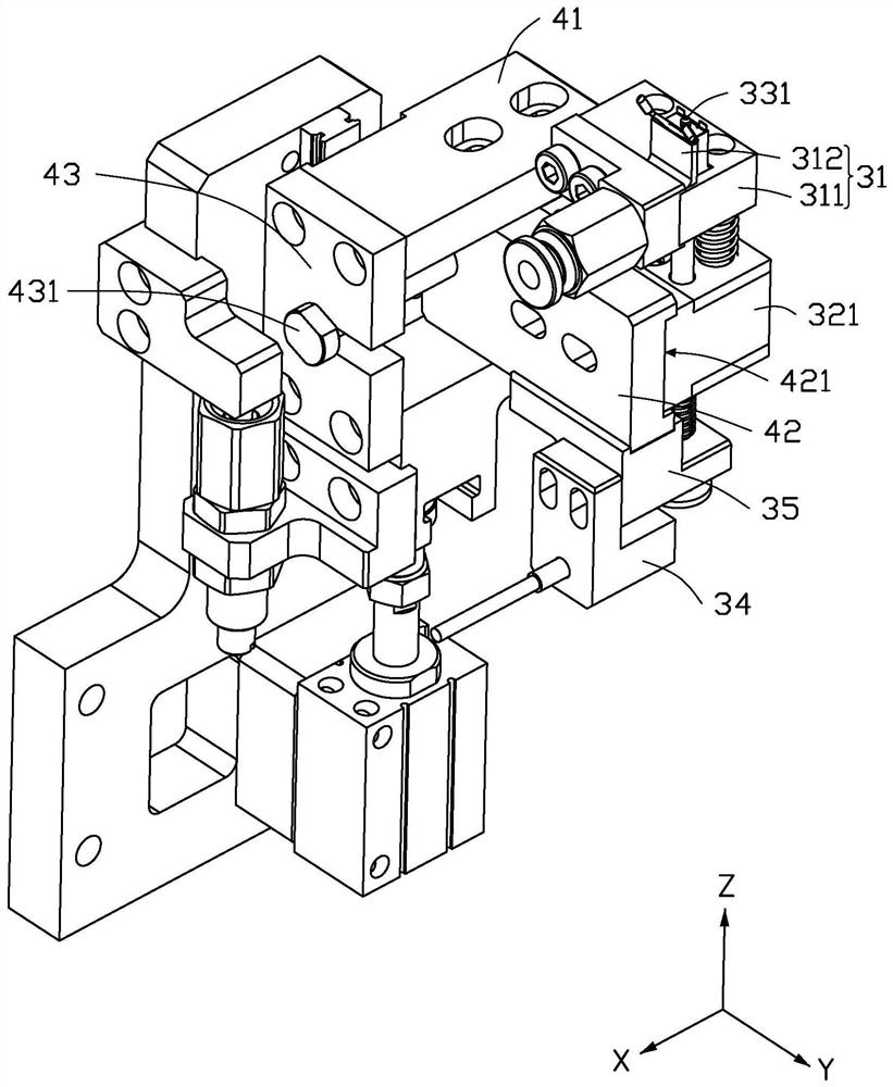 Assembling device and manipulator