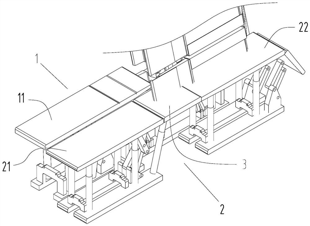 Lower end hydraulic support for steep slope tunnel and application method