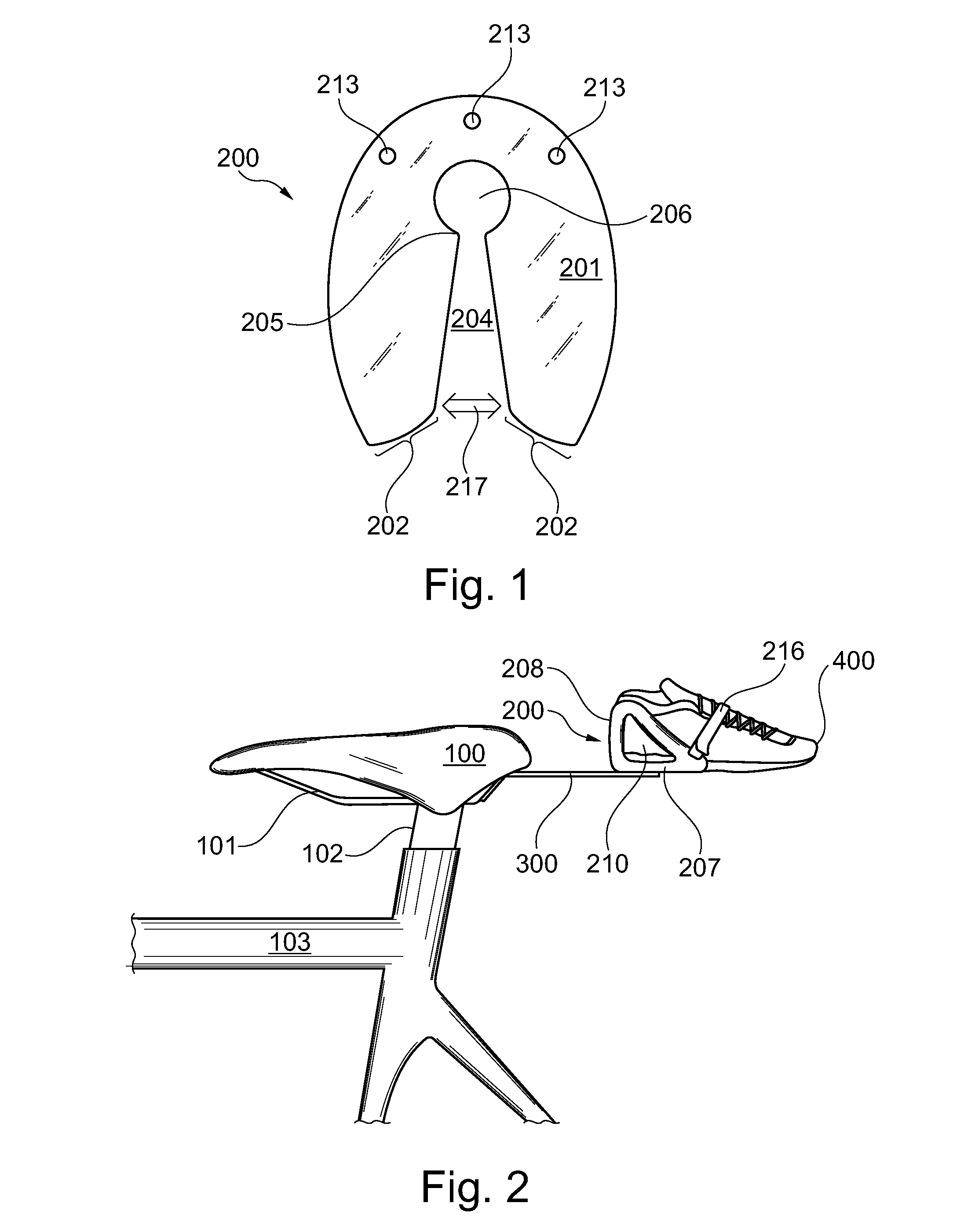 Shoe holder system for bicycle saddle