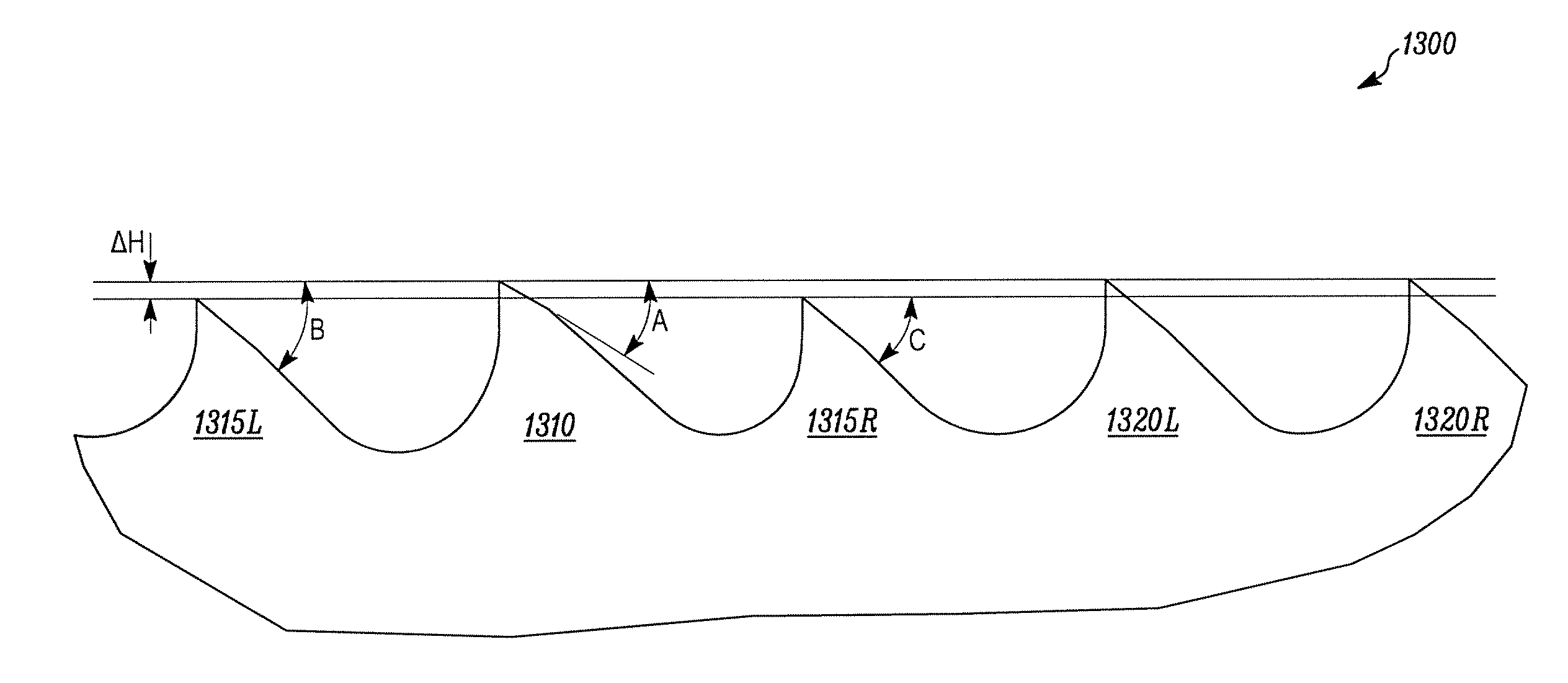 Reciprocating saw blade having variable-height teeth and related method