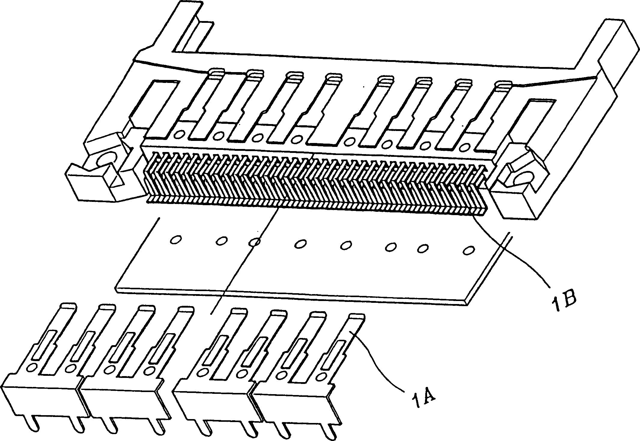 Earth plate device for PC card connector assembly