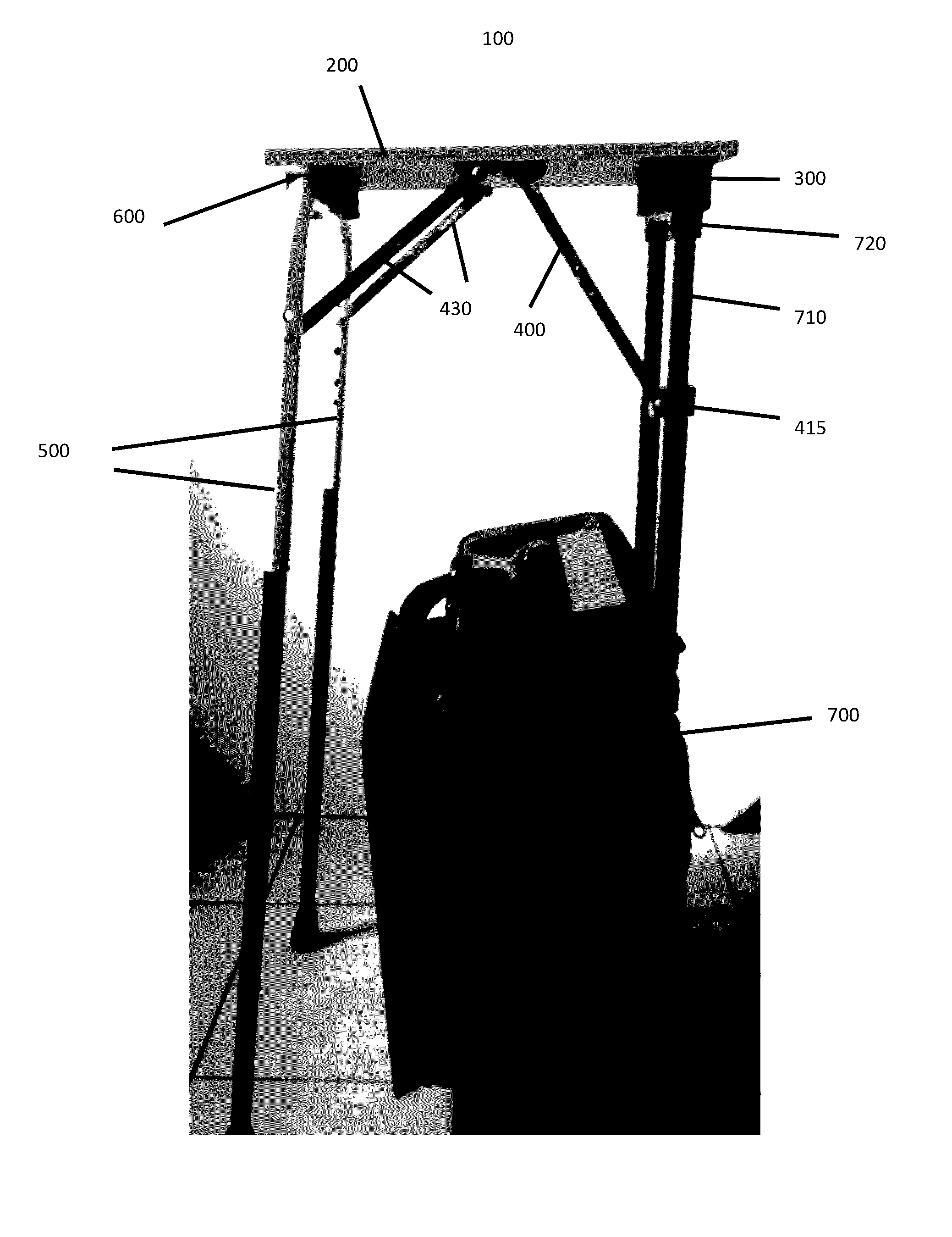 Height adjustable support tray apparatus