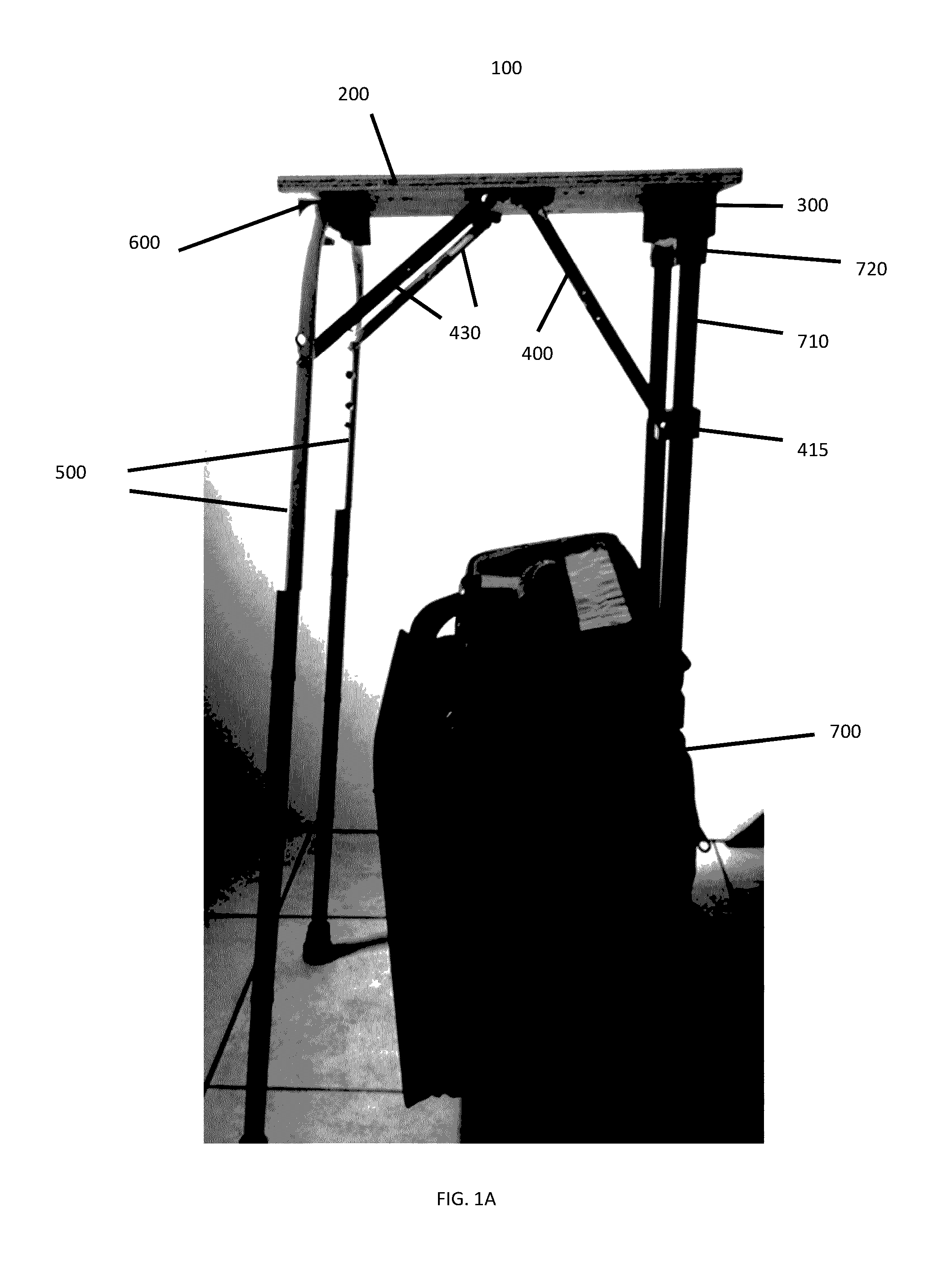 Height adjustable support tray apparatus